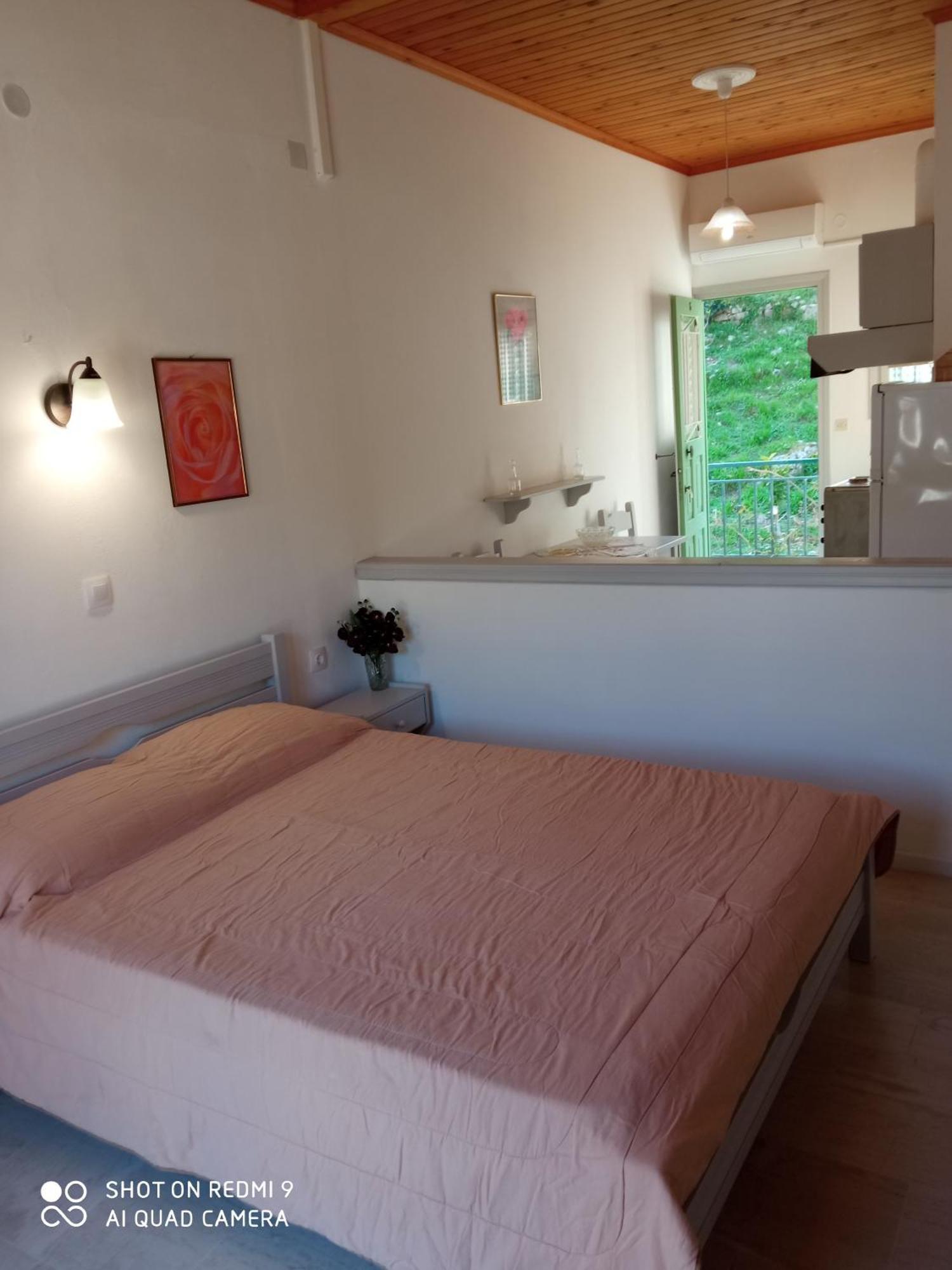 Soustas Apartments Longós Eksteriør bilde